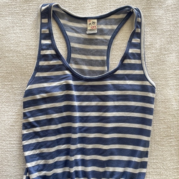 Blue and white romper with pockets! - Picture 2 of 3